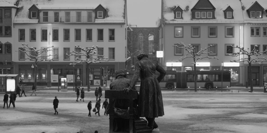 Marktplatz hanau  riseandshinecinema